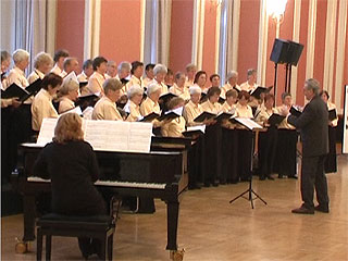 Der Frauenchor „Jahresringe“ bestritt den kulturellen Teil der Festveranstaltung
